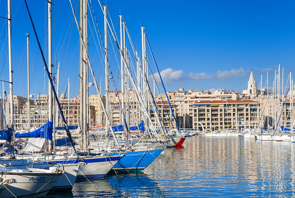 View across the Vieux Port, Marseille, Bouches-du-Rhone, Provence-Alpes-Cote-d'Azur, France, Mediterranean, Europe