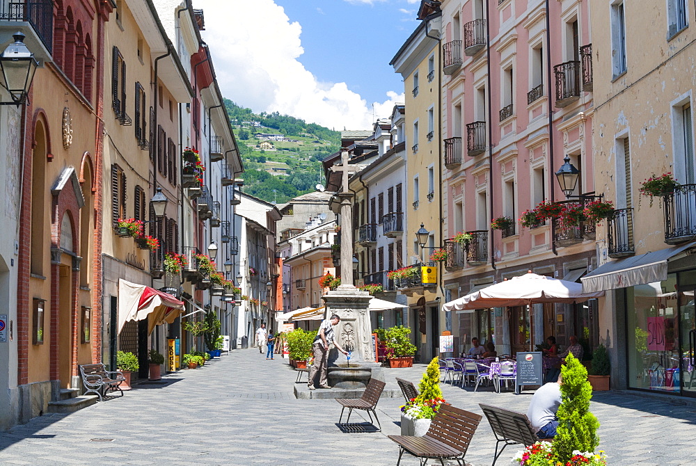 Croix de Ville street, Aosta, Aosta Valley, Italian Alps, Italy, Europe