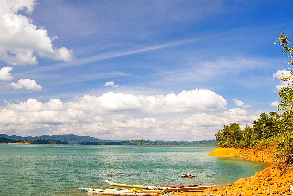 Lake Batang Ai, Batang Ai National Park, Sarawak, Malaysian Borneo, Malaysia, Southeast Asia, Asia