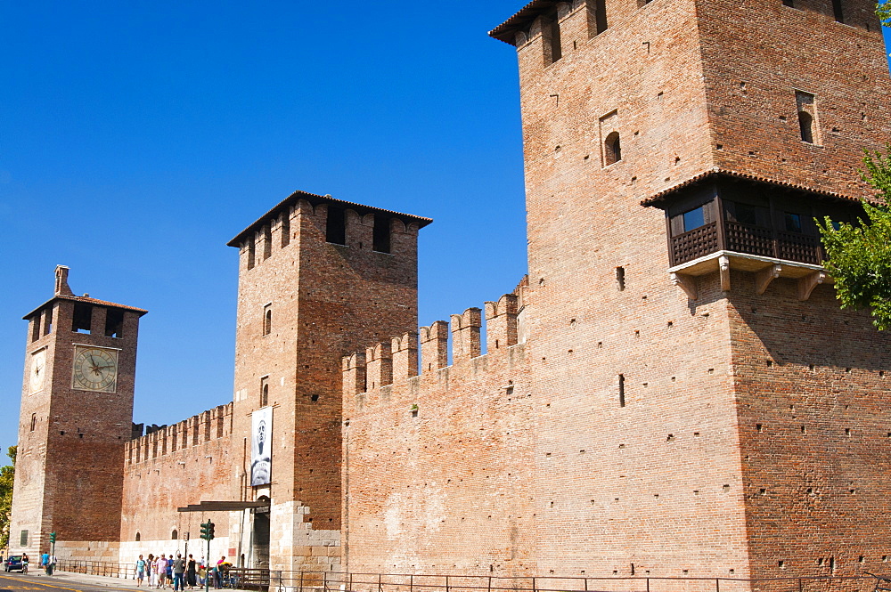 Castelvecchio fortress dating from 1355, Verona, UNESCO World Heritage Site, Veneto, Italy, Europe