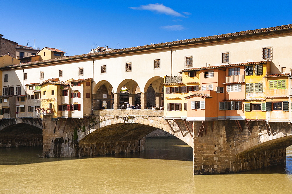 Ponte Vecchio and River Arno, Florence (Firenze), UNESCO World Heritage Site, Tuscany, Italy, Europe