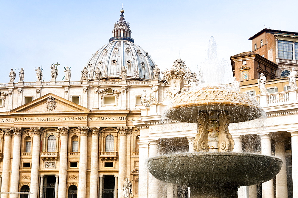 St. Peters' dome, Vatican City, UNESCO World Heritage Site, Rome, Lazio, Italy, Europe