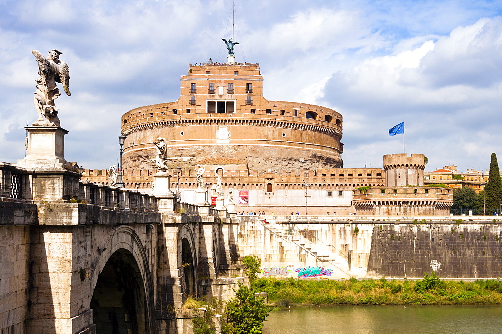 Castel Sant'Angelo, Ponte Sant'Angelo and Tiber River, UNESCO World Heritage Site, Rome, Lazio, Italy, Europe