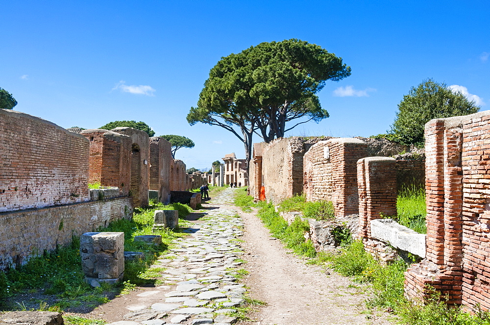 Decumanus Maximus, Ostia Antica archaeological site, Ostia, Rome province, Lazio, Italy, Europe