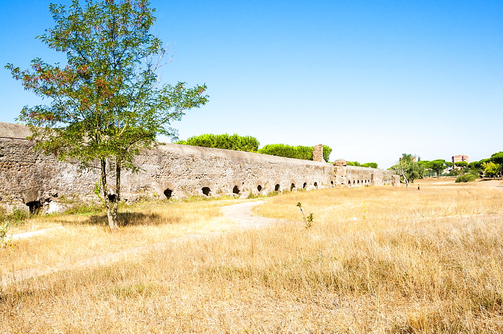 Parco degli Acquedotti, Appian Way Regional Park, Remains of Roman aqueduct Felice, Rome, Lazio, Italy, Europe