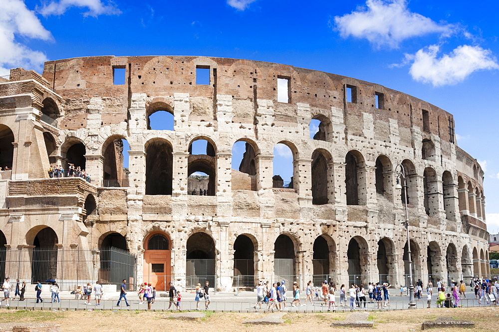 Colosseum (Flavian Amphitheatre), UNESCO World Heritage Site, Rome, Lazio, Italy, Europe