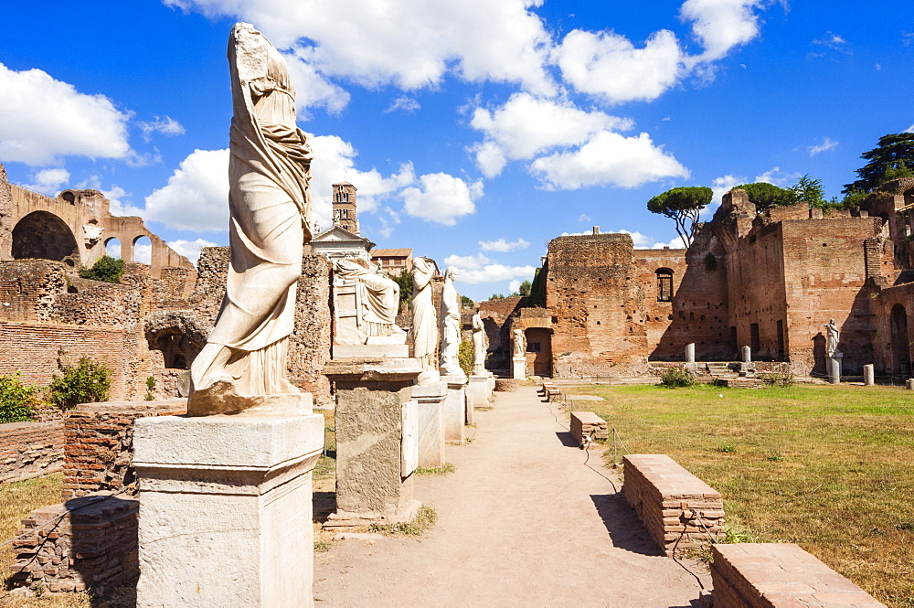 Statues at House of the Vestal Virgins, Roman Forum, UNESCO World Heritage Site, Rome, Lazio, Italy, Europe