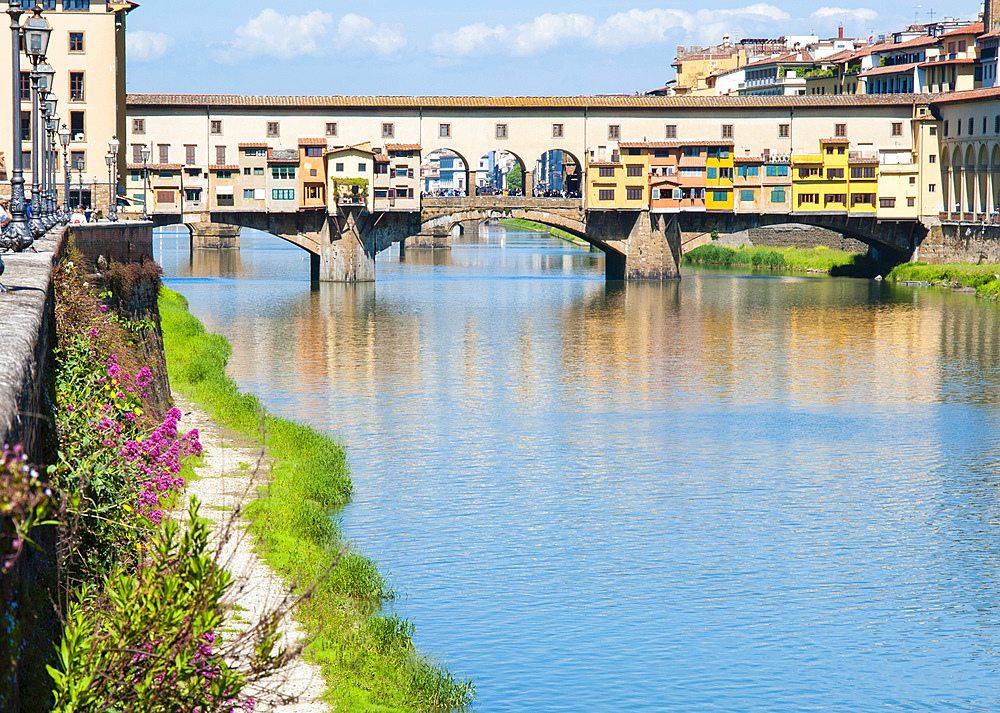 Ponte Vecchio, Arno River, Florence, UNESCO World Heritage Site, Tuscany, Italy, Europe