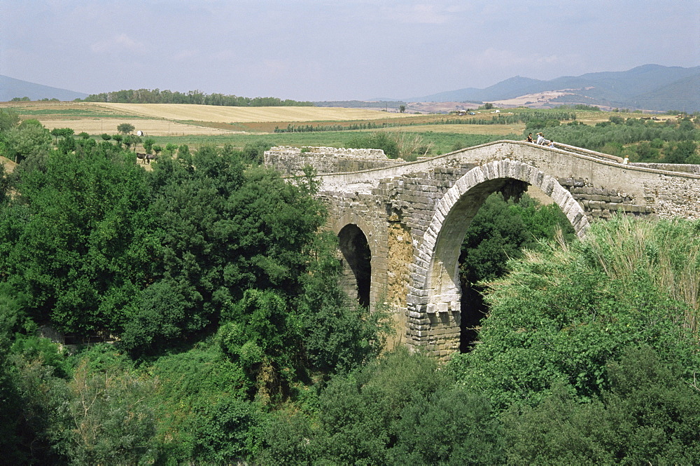 Roman bridge, Vulci, Lazio, Italy, Europe