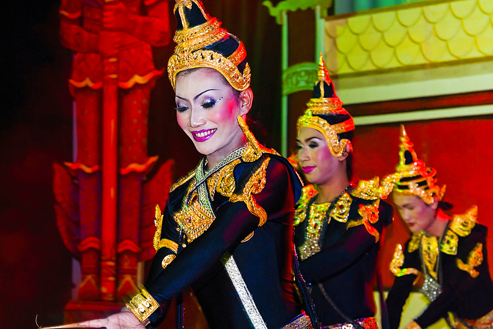 Dancers in traditional Thai classical dance costume, Phuket, Thailand, Southeast Asia, Asia