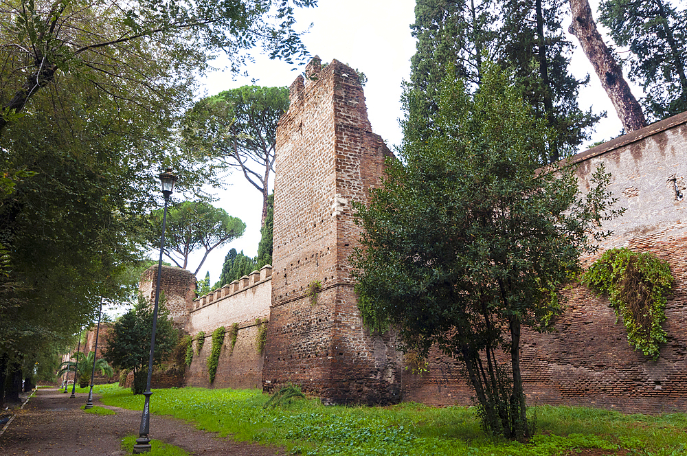 Roman Aurelian Walls (Mura Aureliane), UNESCO World Heritage Site, Rome, Latium (Lazio), Italy, Europe