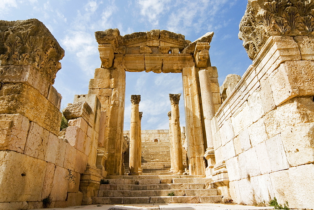 Tha Cathedral, Jerash (Gerasa), a Roman Decapolis city, Jordan, Middle East