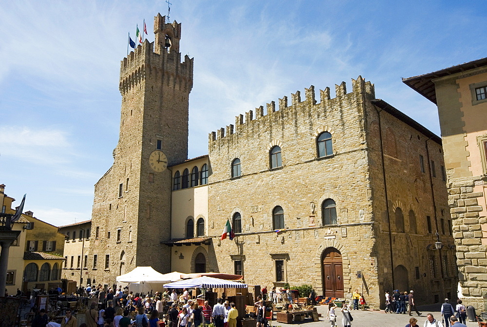 Piazza della Liberta and Antiquarian Fair, Town Hall Tower, Arezzo, Tuscany, Italy, Europe