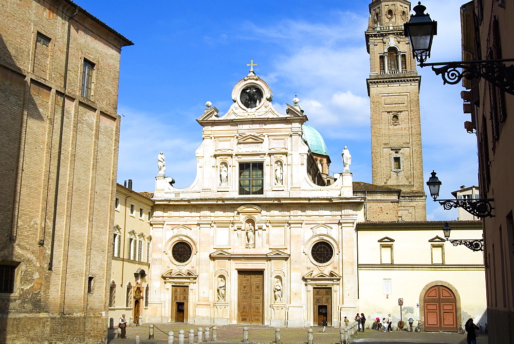 St. Giovanni Square and St. Giovanni Church, Parma, Emilia Romagna, Italy, Europe