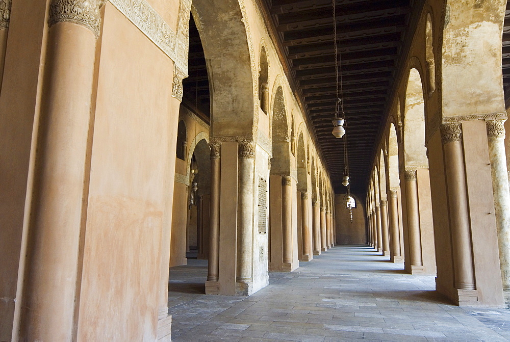 Ahmed Ibn Tulun Mosque, UNESCO World Heritage Site, Cairo, Egypt, North Africa, Africa