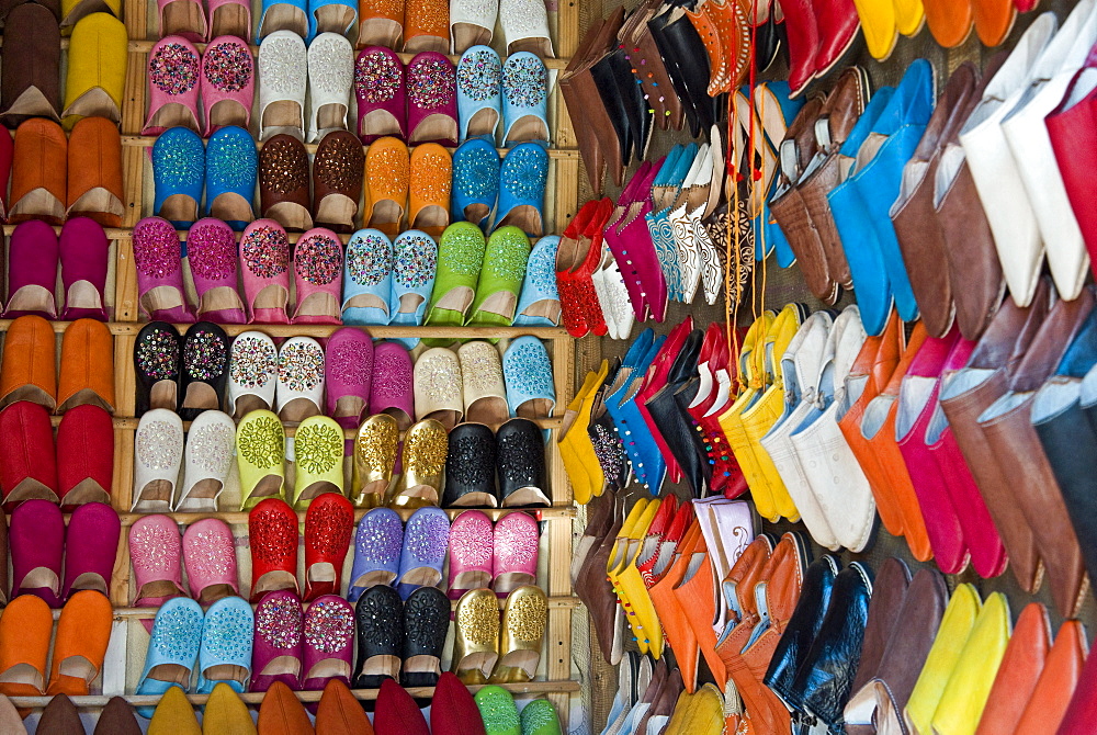 Traditional footware (babouches) for sale in the souk, Medina, Marrakech (Marrakesh), Morocco, North Africa, Africa