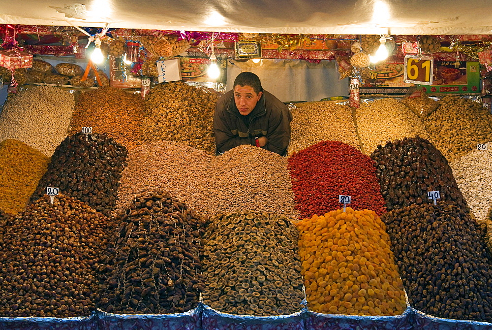 Dried fruit seller, Place Jemaa el Fna (Djemaa el Fna), Marrakech (Marrakesh), Morocco, North Africa, Africa