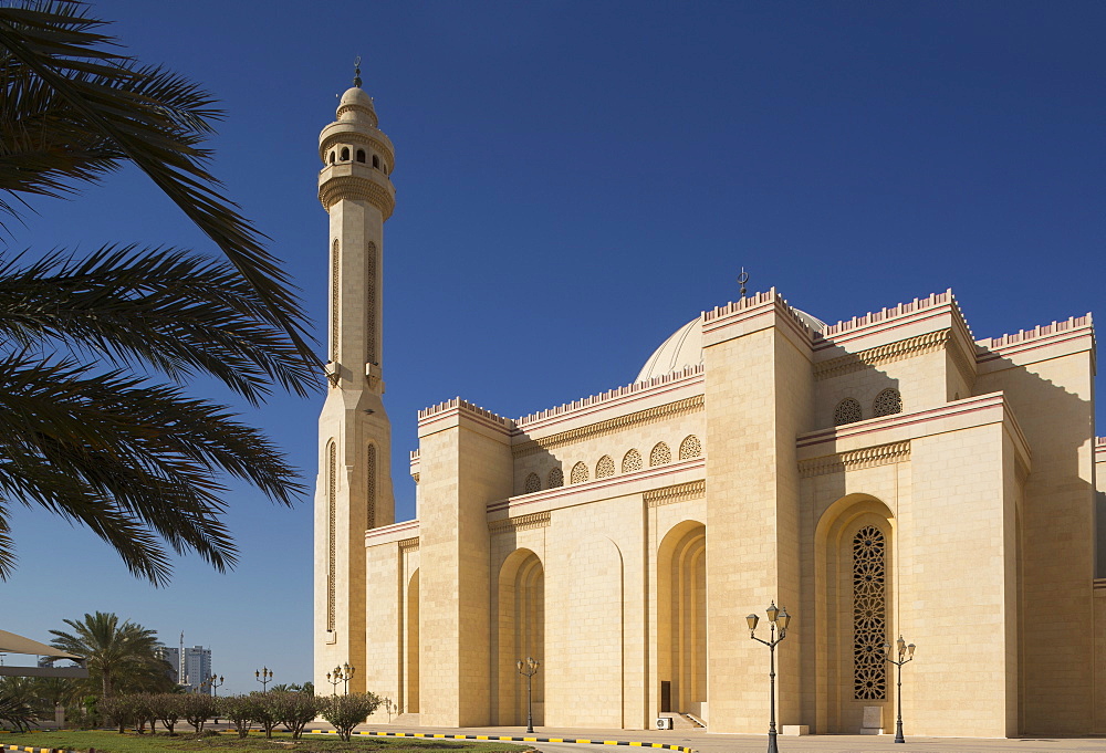 Al Fateh Grand Mosque, Manama, Bahrain, Middle East