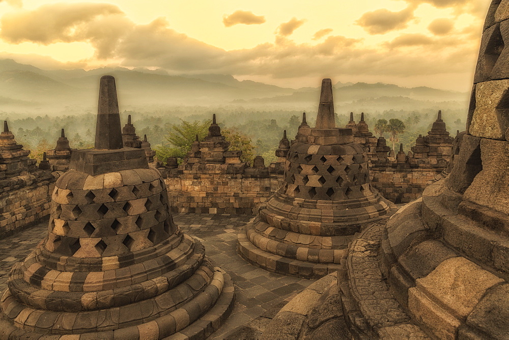 Borobudur Buddhist Temple, UNESCO World Heritage Site, Java, Indonesia, Southeast Asia, Asia