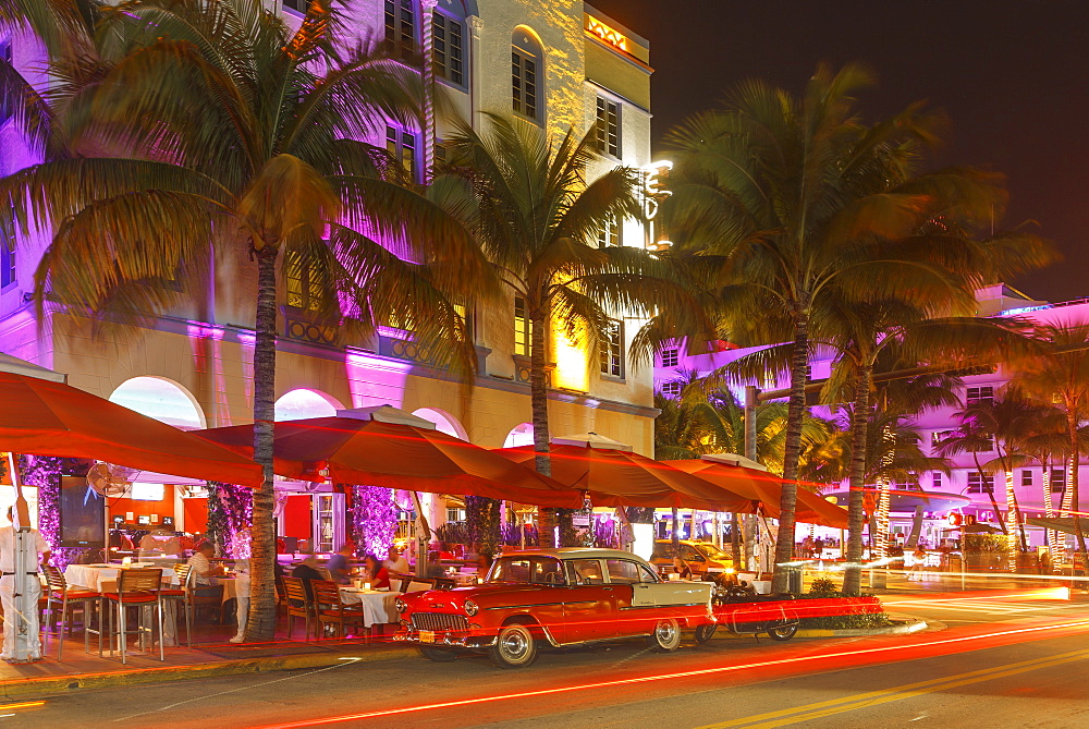 Art Deco District, Ocean Drive, South Beach, Miami Beach, Florida, United States of America, North America