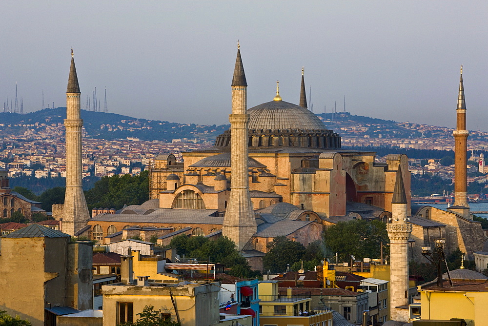 Hagha Sophia in evening light, UNESCO World Heritage Site, Istanbul, Turkey, Europe