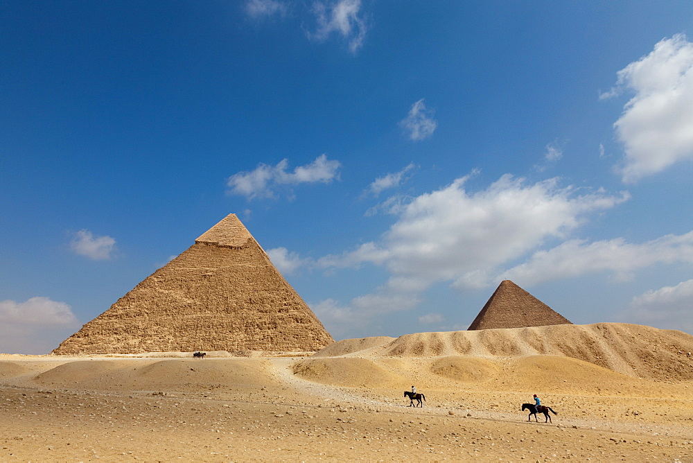 The Pyramid of Khafre and the Great Pyramid in Giza, UNESCO World Heritage Site, near Cairo, Egypt, North Africa, Africa