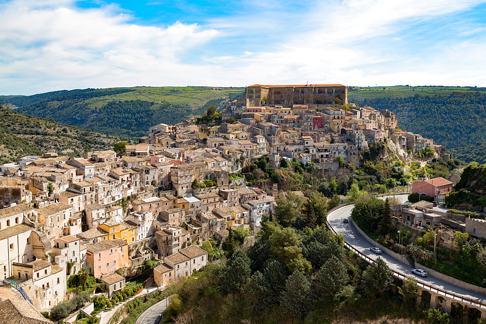 The historic hill town of Ragusa Ibla, Ragusa, UNESCO World Heritage Site, Sicily, Italy, Europe