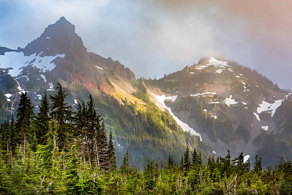 Dramatic light on the rugged Tatoosh Range near Mount Rainier, part of the Cascade Range, Pacific Northwest region, Washington State, United States of America, North America