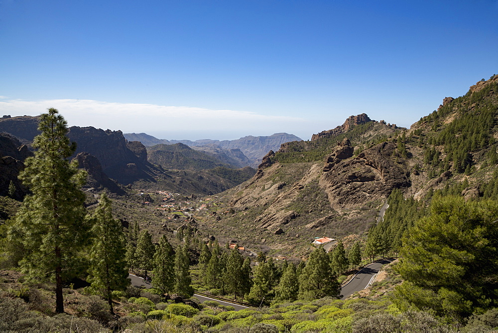 Valley road near Roque Nublo in the Nublo Rural Park in the centre of Gran Canaria, Canary Islands, Spain, Europe