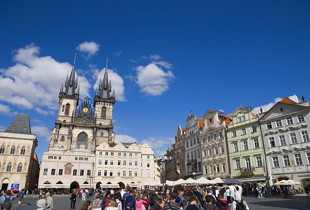 Cafes and Church of Our Lady before Tyn, Old Town Square, Old Town, Prague, Czech Republic, Europe