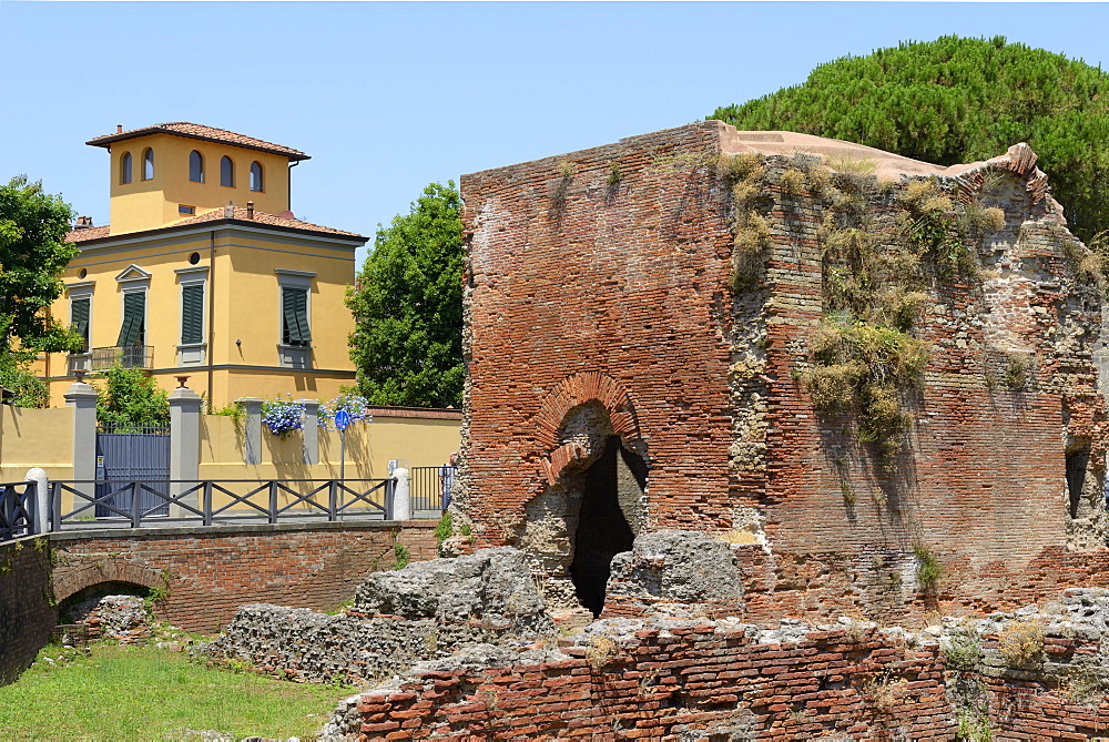 Ruins of Roman Terme di Nerone thermal baths at Largo Parlascio Square, Pisa, Tuscany (Toscana), Italy, Europe