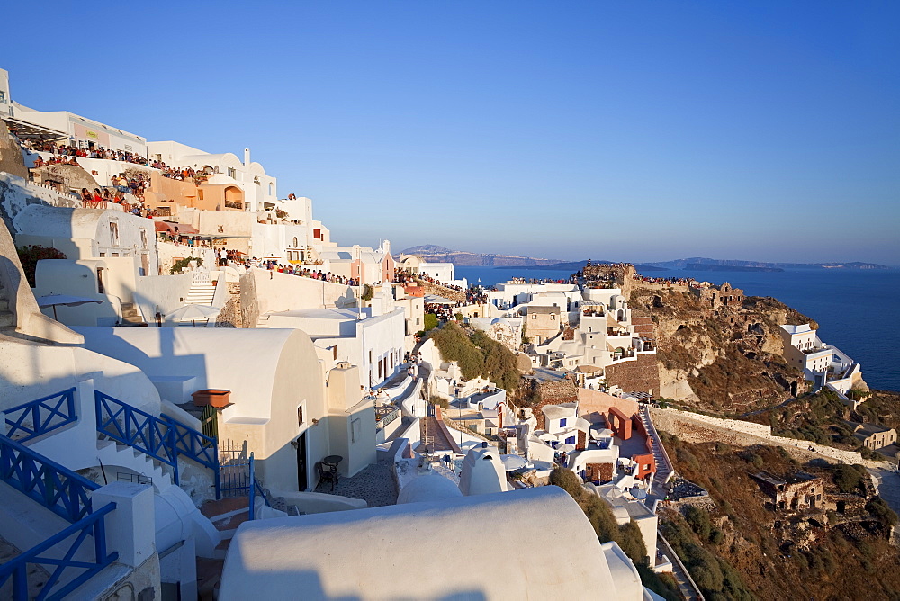 Village of Oia (La), Santorini (Thira), Cyclades Islands, Aegean Sea, Greek Islands, Greece, Europe