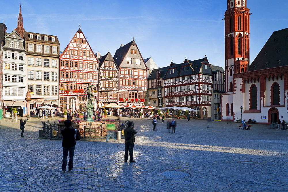 Reconstructed half-timbered buildings and the Gerechtigkeitsbrunnen statue in Romerberg Square, Frankfurt am Main, Hesse, Germany, Europe