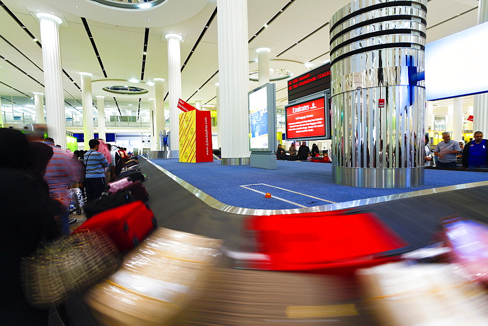 Baggage Carousel in the Arrivals Hall, Terminal 3, Dubai International Airport, Dubai, United Arab Emirates, Middle East