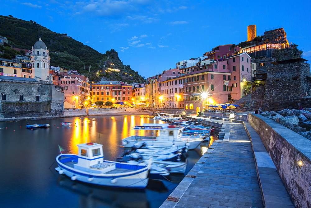 Vernazza, Cinque Terre, UNESCO World Heritage Site, Liguria, Italy, Europe