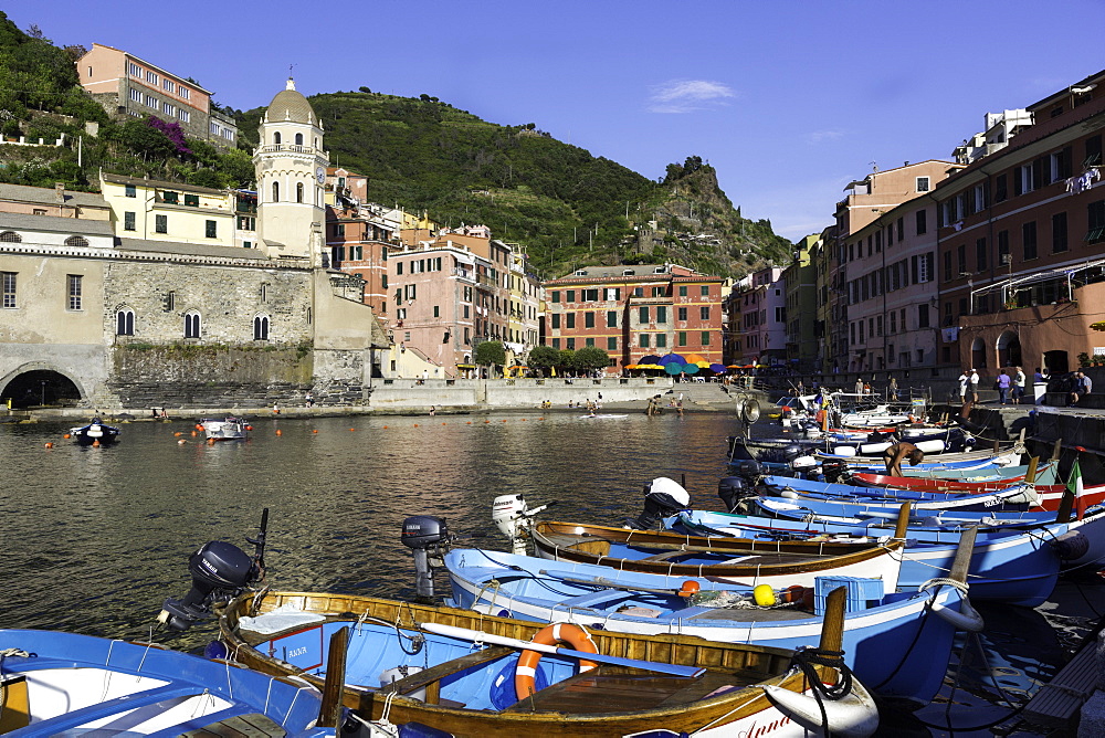 Vernazza, Cinque Terre, UNESCO World Heritage Site, Liguria, Italy, Europe