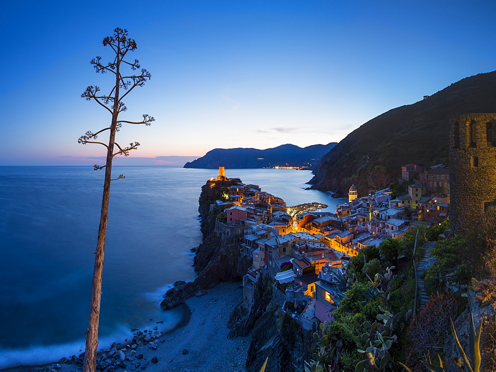 Vernazza, Cinque Terre, UNESCO World Heritage Site, Liguria, Italy, Europe