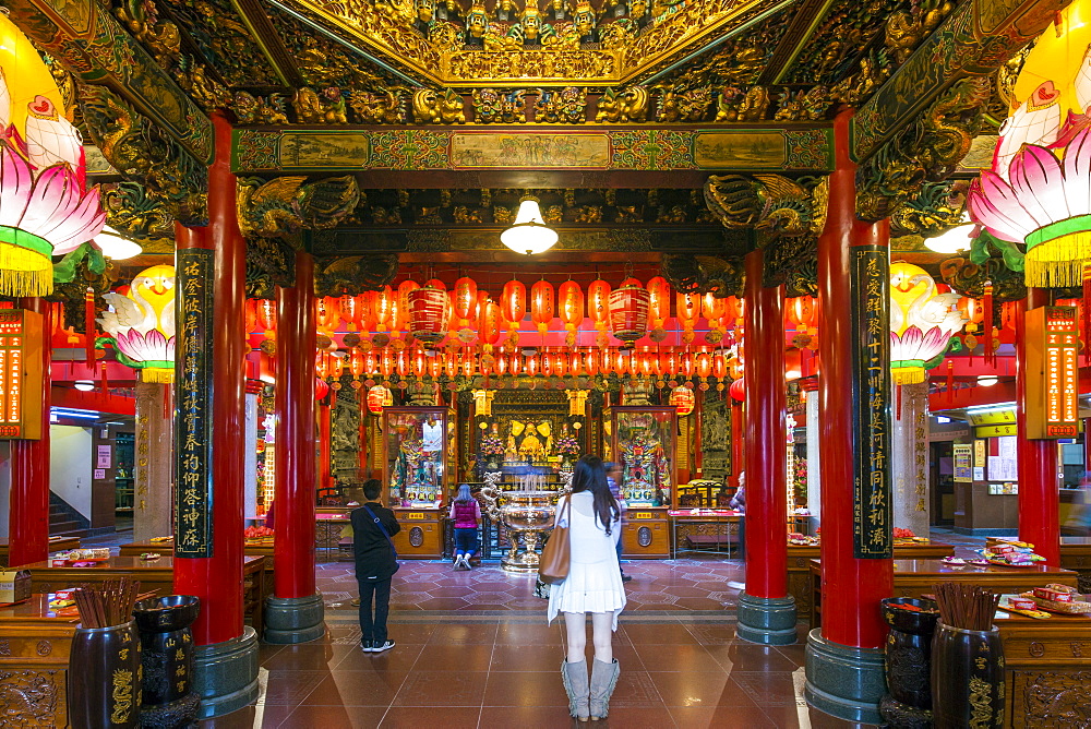 Ciyou Temple, Songshan District, Taipei, Taiwan, Asia