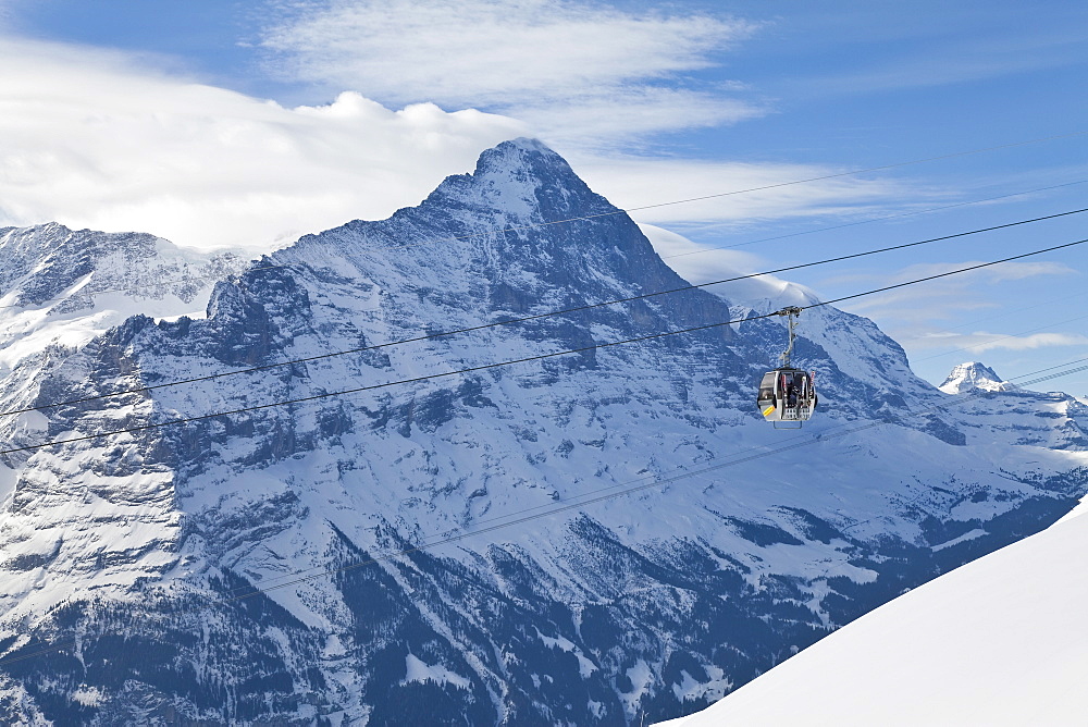 Ski gondola lift in front of the North face of the Eiger mountain, Grindelwald, Jungfrau region, Bernese Oberland, Swiss Alps, Switzerland, Europe