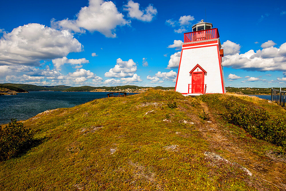 Fort Point (Admiral's Point) Lighthouse, Trinity, Bonavista Peninsula, Newfoundland, Canada, North America