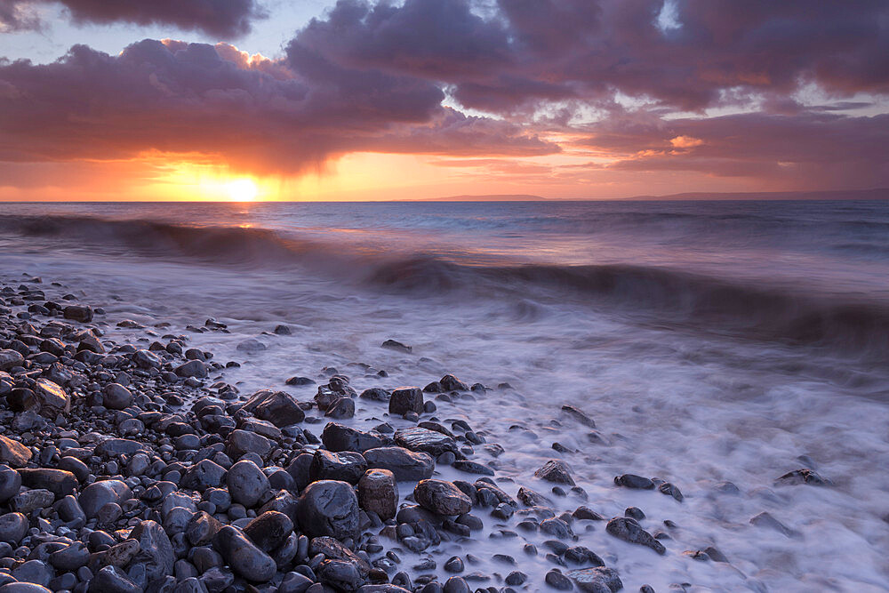 Sunrise over the sea at Llantwit Major in winter, Glamorgan, Wales, United Kingdom, Europe