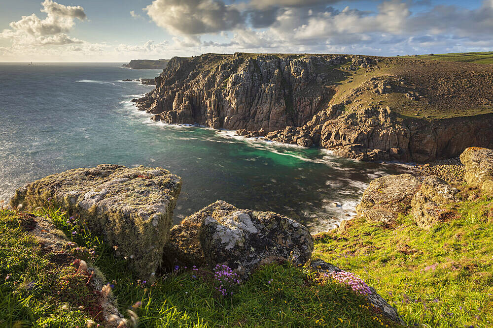 Beautiful coastal scenery at Gwennap Head in spring, Cornwall, England, United Kingdom, Europe