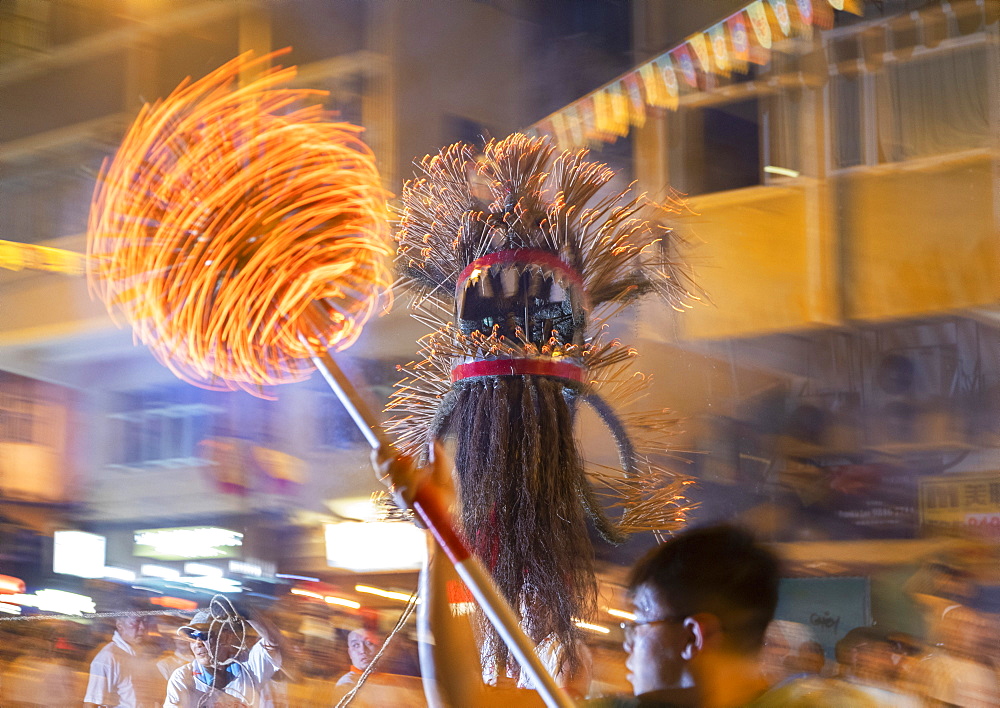 Tai Hang Dragon Dance, Tai Hang, Causeway Bay, Hong Kong, China, Asia