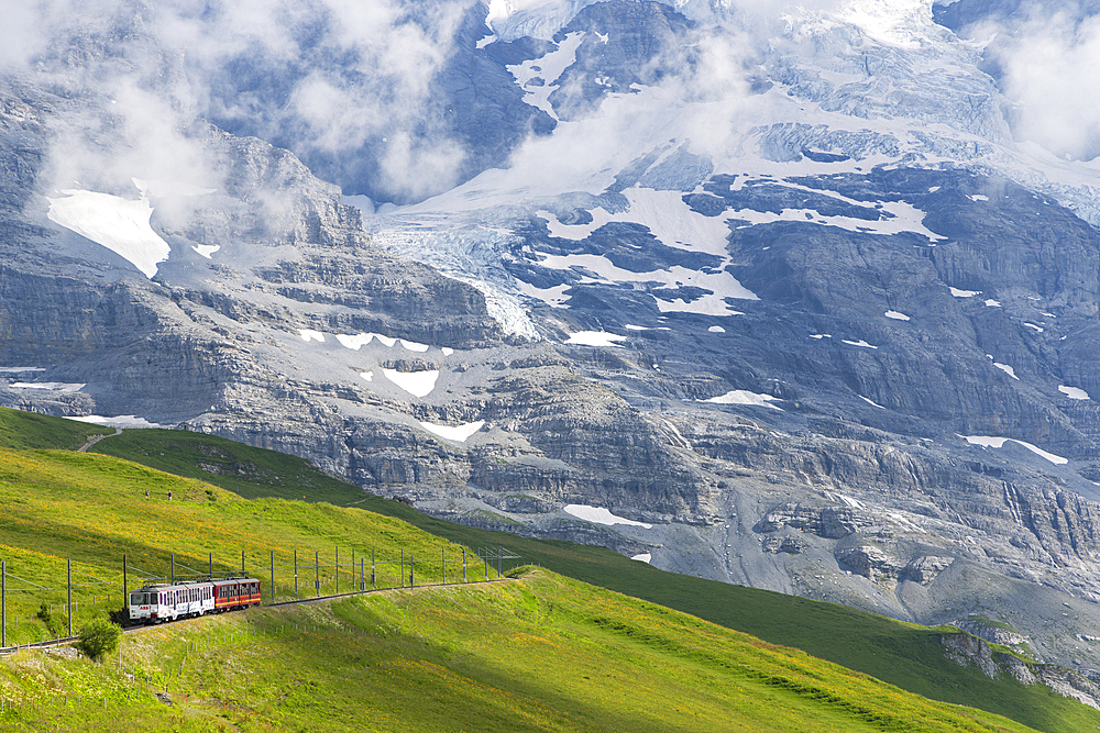 Train ascending Jungfrau railway, Kleine Scheidigg, Jungfrau Region, Bernese Oberland, Switzerland