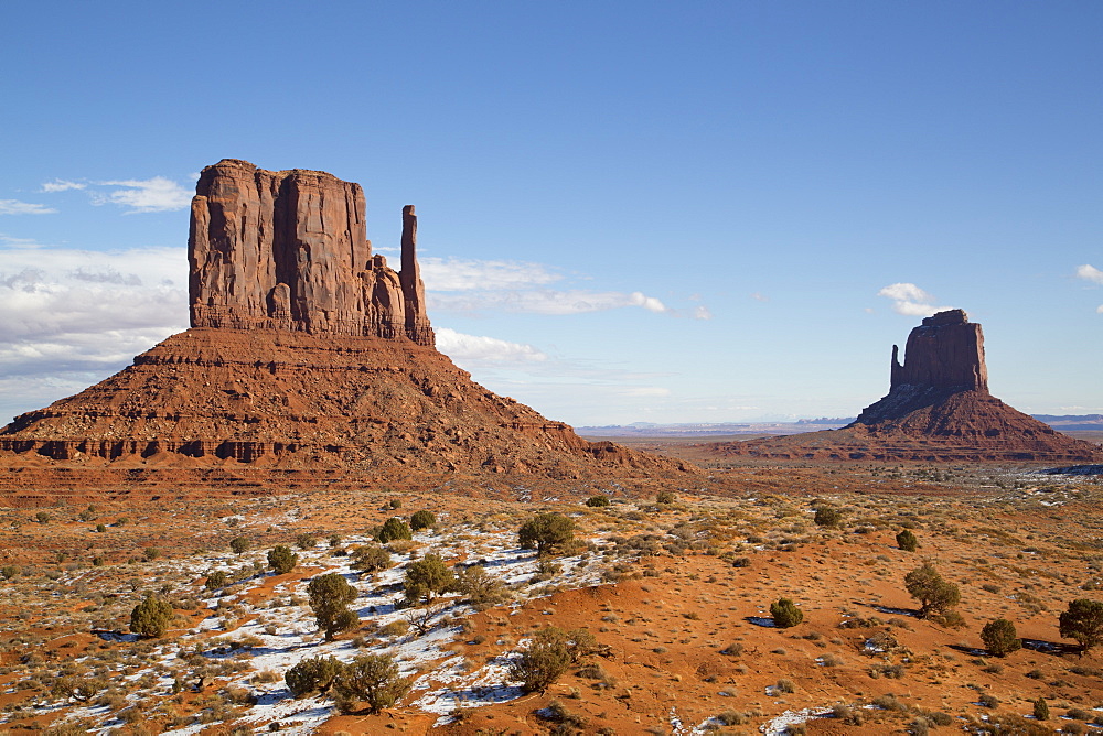 West Mitten Butte on left and East Mitten Butte on right, Monument Valley Navajo Tribal Park, Utah, United States of America, North America