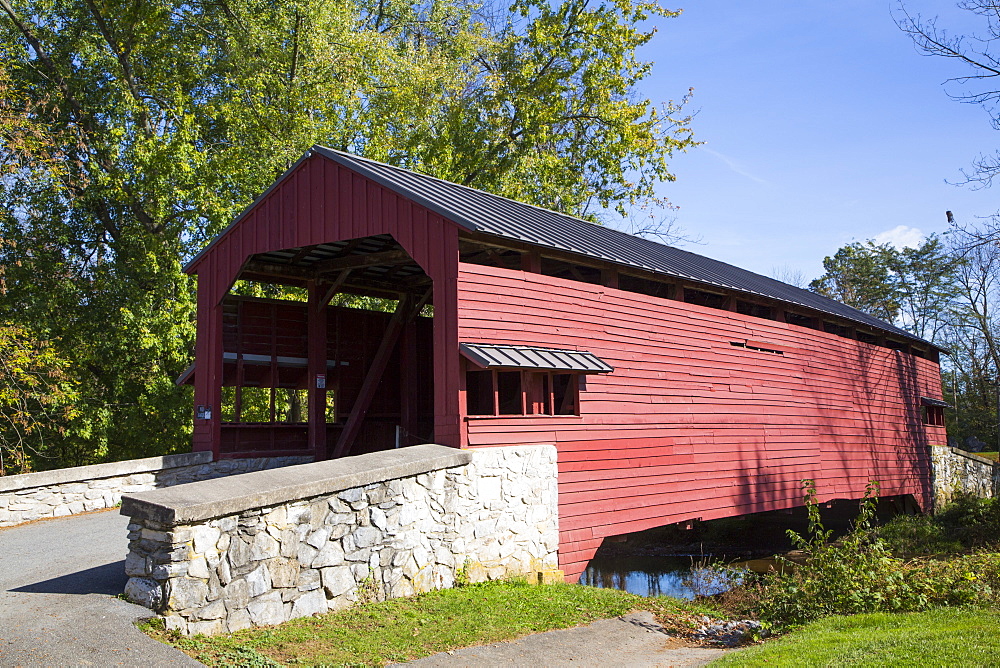 Shearer's Covered Bridge, built 1847, Lancaster County, Pennsylvania, United States of America, North America