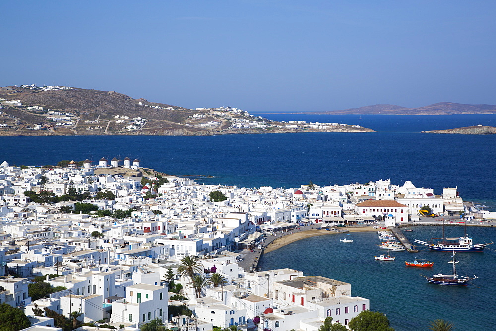 Mykonos Town and Harbor, Mykonos Island, Cyclades Group, Greek Islands, Greece, Europe