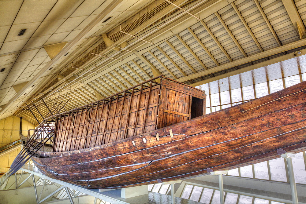 The Khufu Ship, Giza Solar Boat Museum, Great Pyramids of Giza, UNESCO World Heritage Site, Giza, Egypt, North Africa, Africa