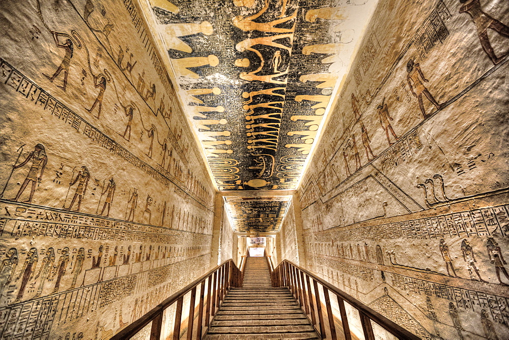 Hallway to Burial Chamber, Tomb of Ramses V and VI, KV9, Valley of the Kings, UNESCO World Heritage Site, Luxor, Thebes, Egypt, North Africa, Africa