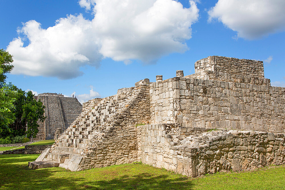 Turtle Temple in the foreground, Kukulcan Temple (Castillo) in the background, Mayan Ruins, Mayapan Archaeological Zone, Yucatan State, Mexico, North America